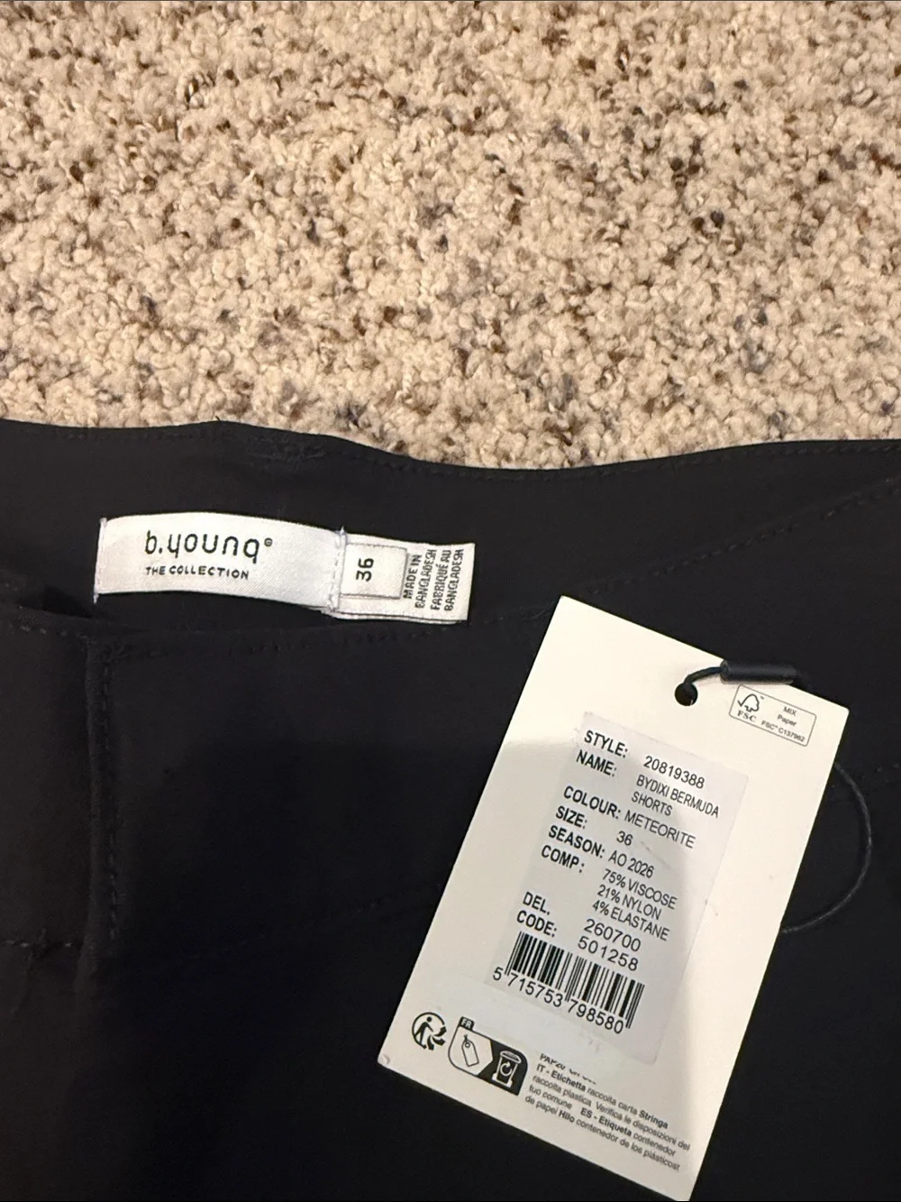 NWT b.young BYDIXI Bermuda shorts - black